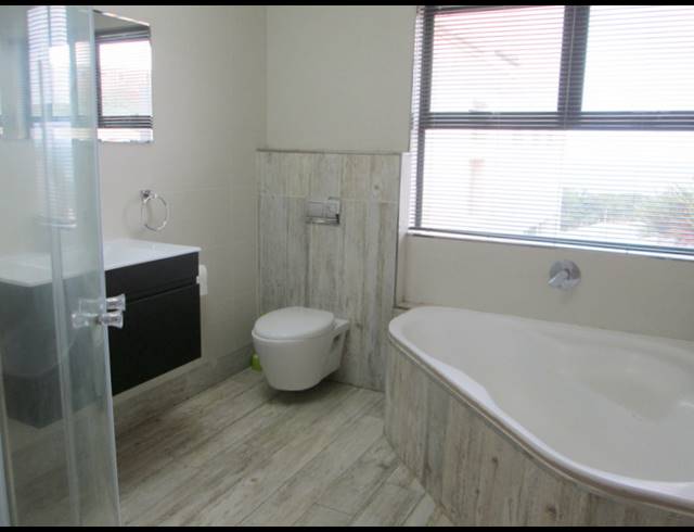 1 bed property to rent in LA MERCY